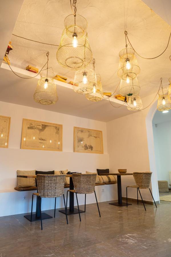 Hostal Es Niu De Tamariu Ngoại thất bức ảnh